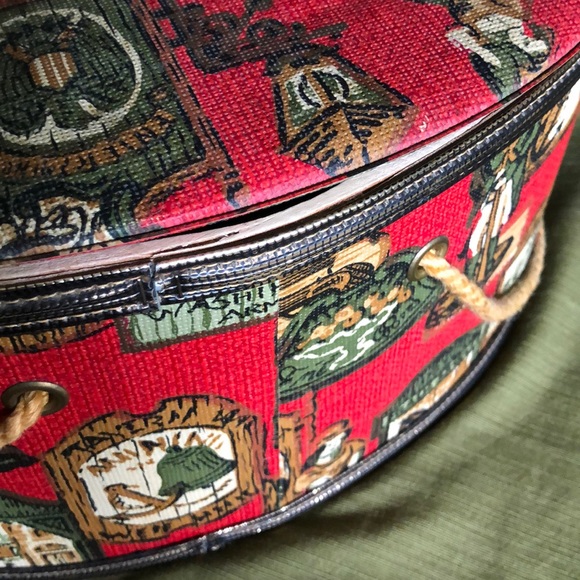 Vintage Sewing Box - Picture 3 of 8